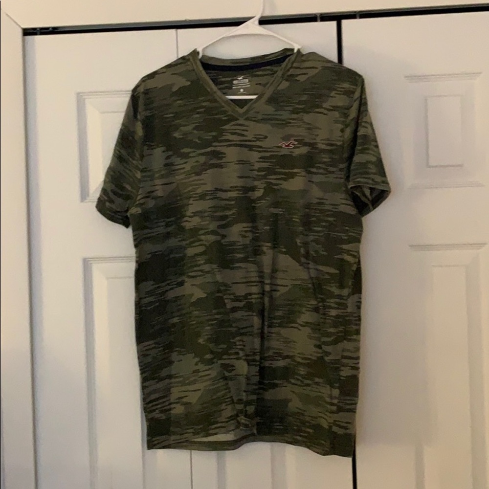 Camo v neck T